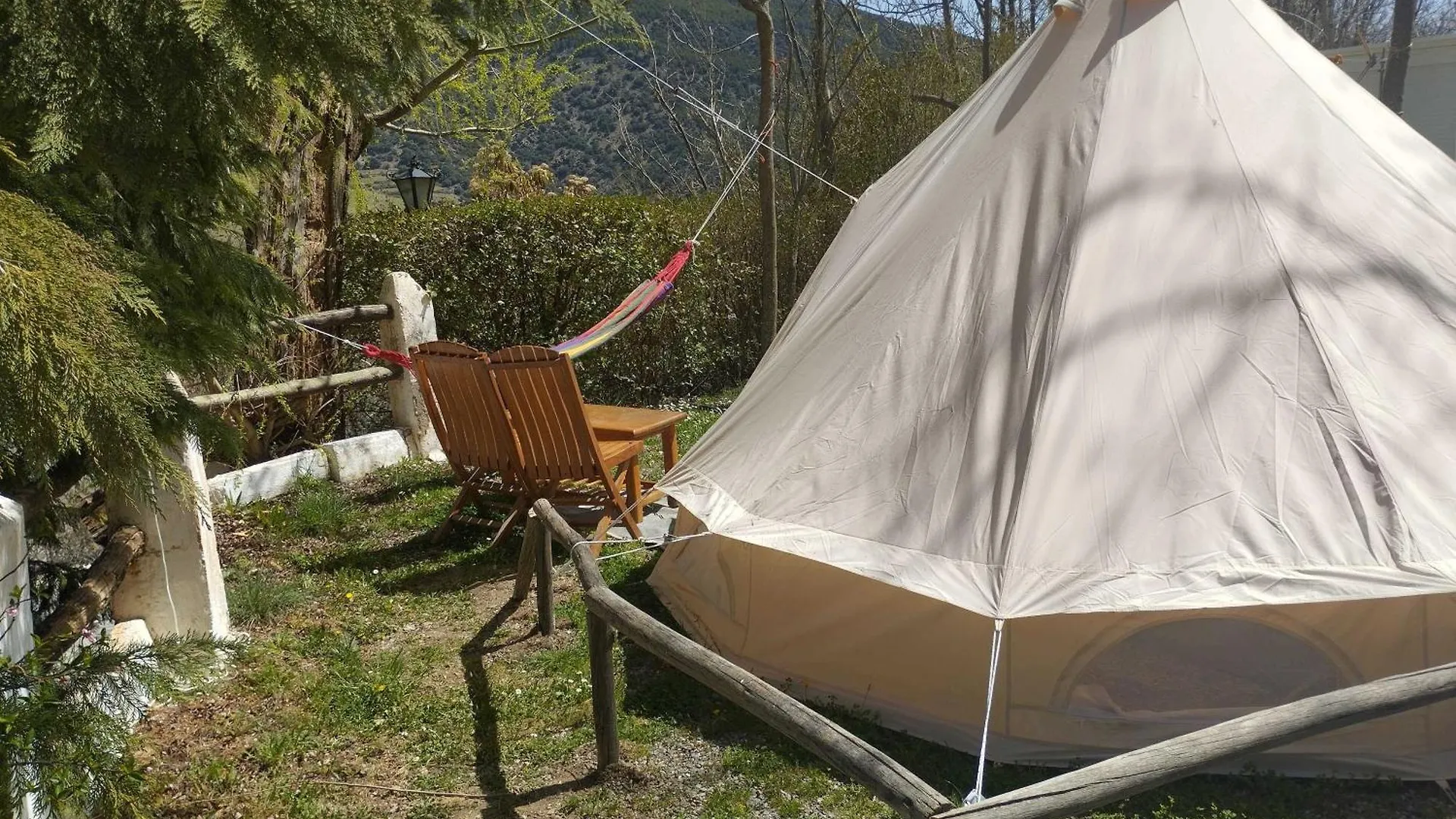 ** Campsite Bungalow Camping Trevelez Spain